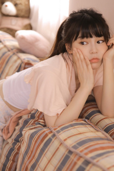 裸体瑜伽在线